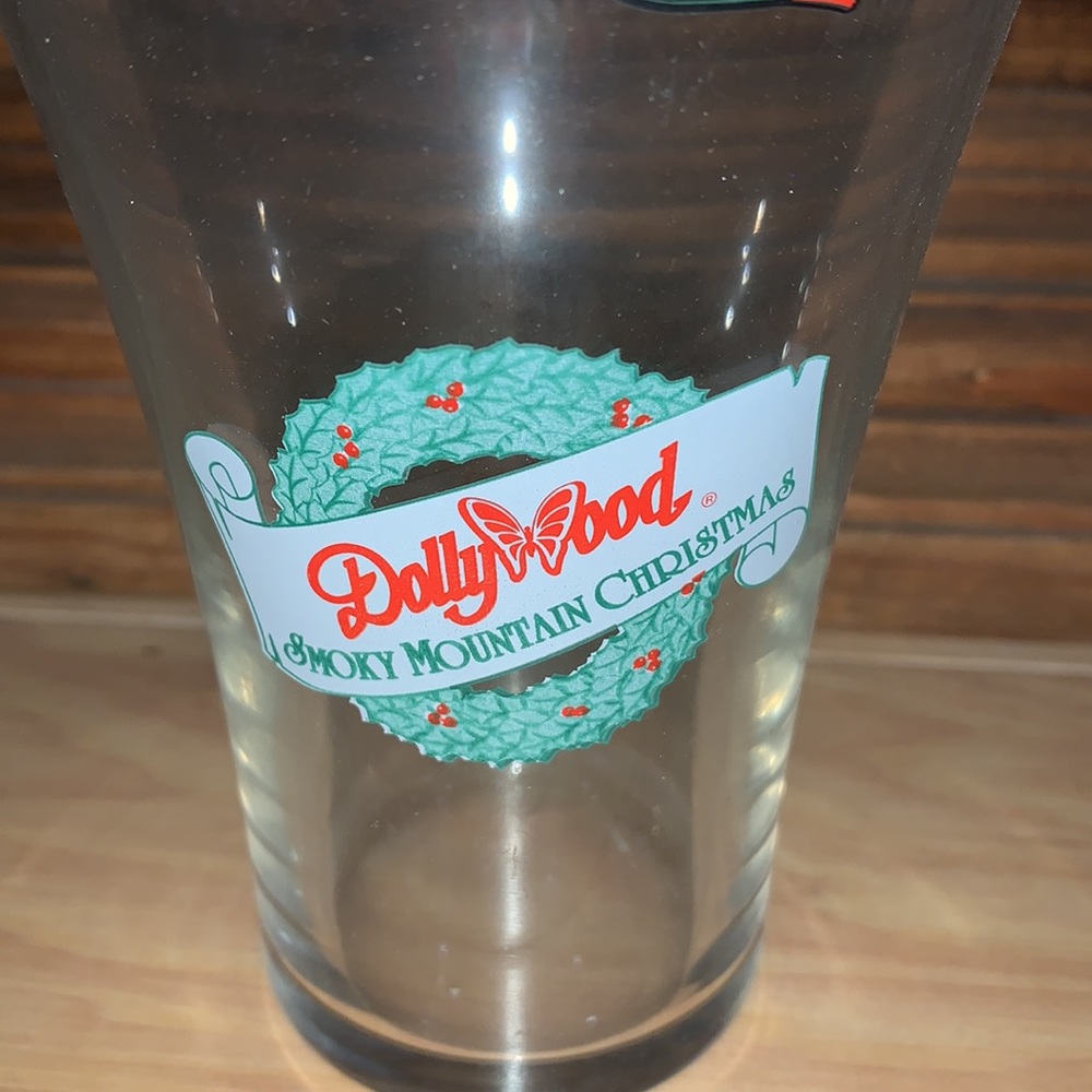 EUC Coca Cola class featuring Dollywood Christmas